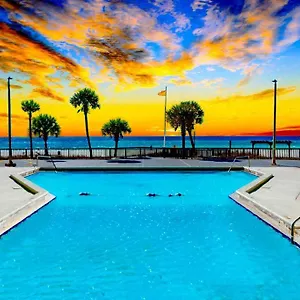  Apartment Spring Special! Renovated - On The Beach! United States